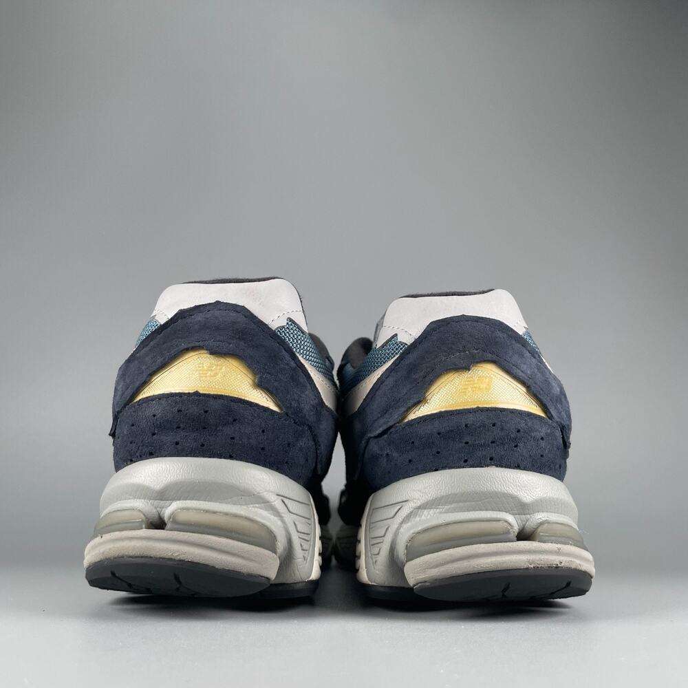 New Balance 2002R Men's 9.5 D Protection Pack Dark Navy Running Sneakers Casual - Picture 3 of 9